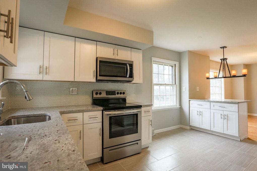 33 N Rolling Rd Springfield Pa 19064 House For Rent In Springfield Pa Apartments Com