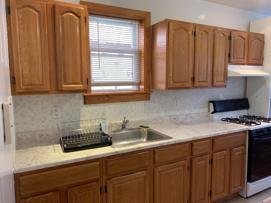Foto principal - 55-30-55-84 84th St