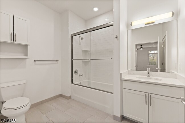 Foto del edificio - 450 Springfield Ave