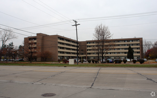 Building Photo - Fraser Woods