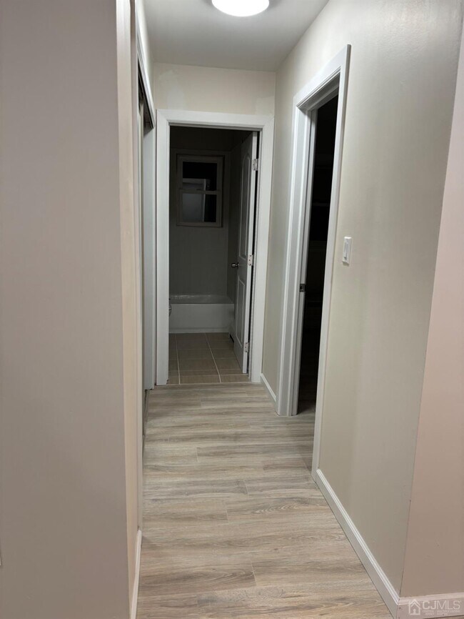 289 Main St Unit 4H, Spotswood, NJ 08884 Condo for Rent in Spotswood