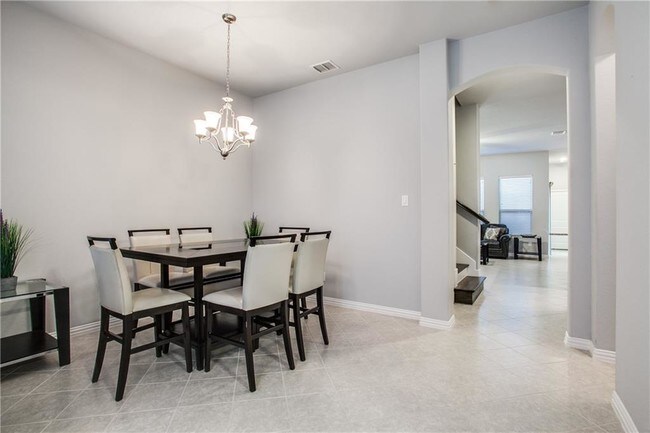 Foto del edificio - 747 Emily Ln