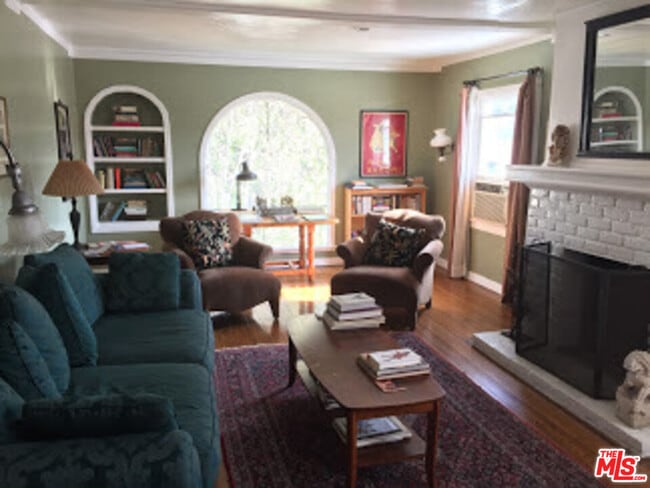 Foto del edificio - 8318 4th St