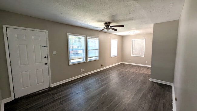 Building Photo - 203 Johns Rd