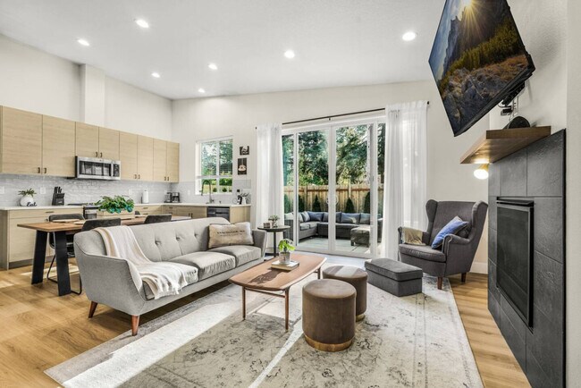 Building Photo - 15206 NE 96th St