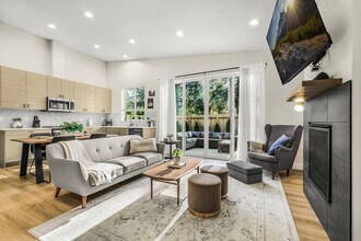 Building Photo - 15206 NE 96th St Building Photo - 15206 NE 96th St