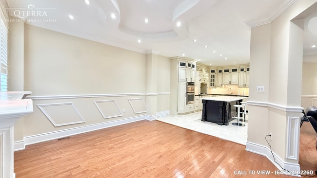 Building Photo - 51 Minerva Av