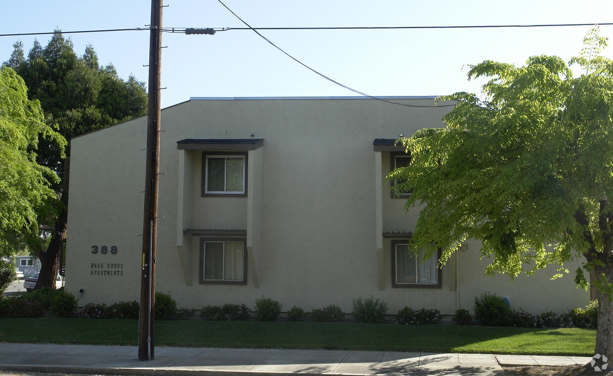 Primary Photo - 388 N O St