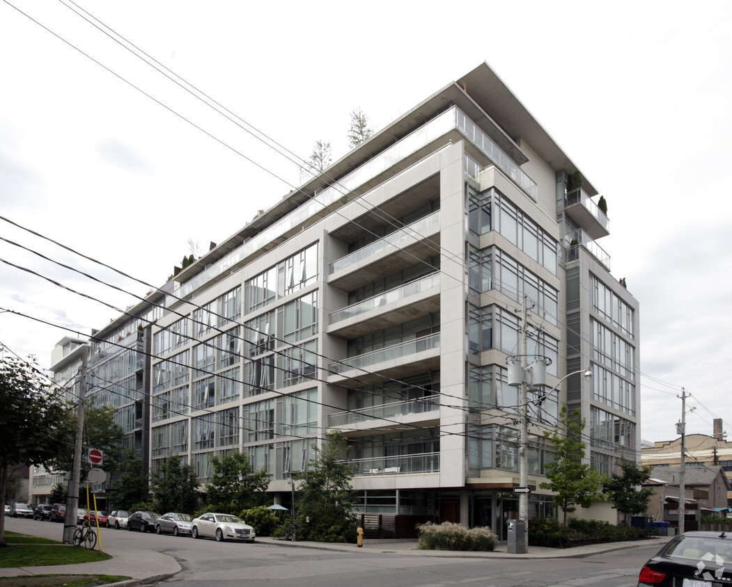 Primary Photo - 66 Portland St
