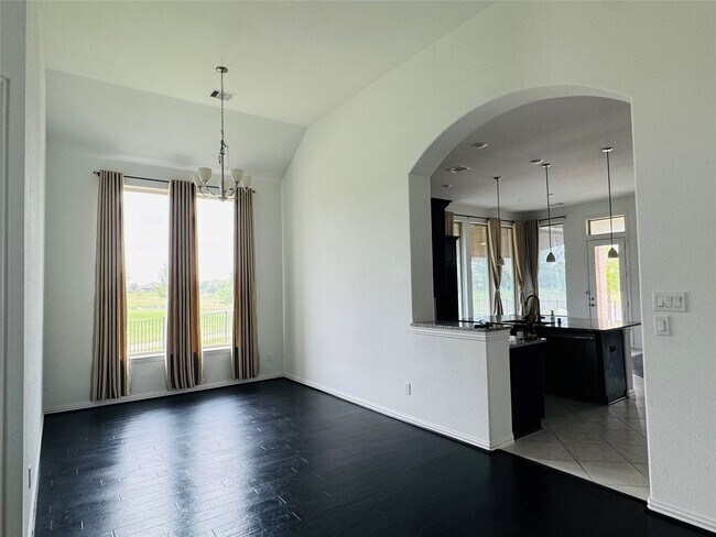 Foto del edificio - 8403 Terrace Valley Cir