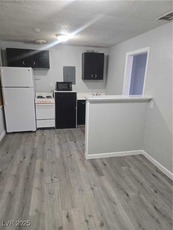 Building Photo - 409 W Van Buren Ave