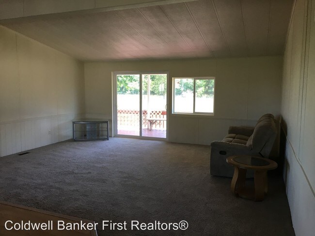 Building Photo - 4463 S Highway 125