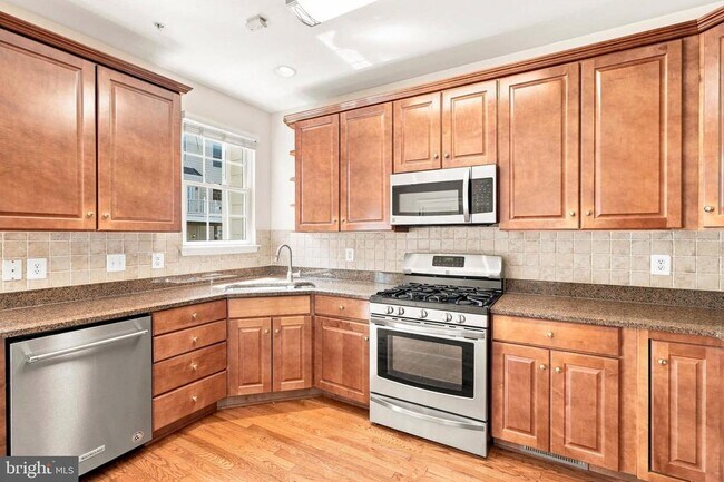 Foto del edificio - 107 Hearth Ct