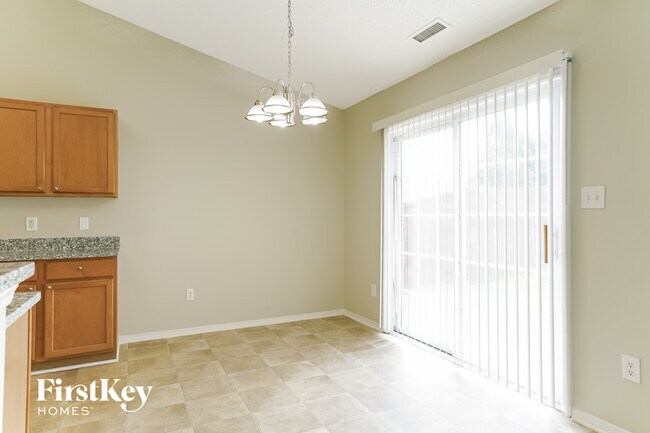 Foto del edificio - 6220 Saybrooke Dr