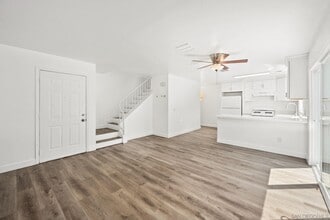 Building Photo - 368 G St