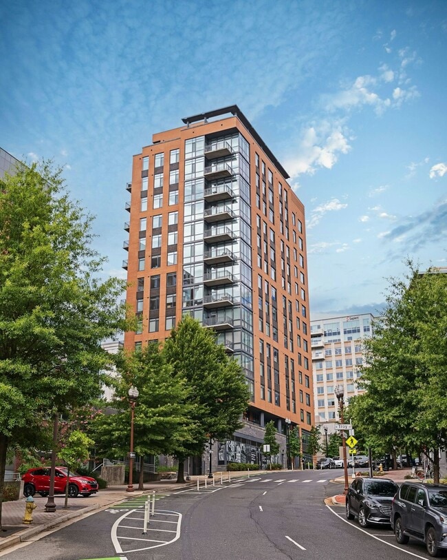 Photo - 2000 Clarendon Blvd Apartment
