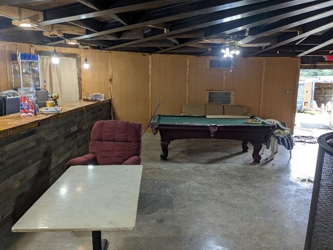 Building Photo - 526 Allen Dr