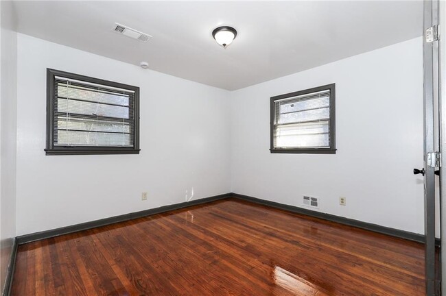 Foto del edificio - 1678 Bagpipe Pl