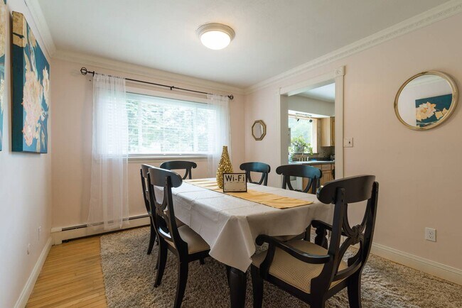 Foto del edificio - 261 Upper Ferry Rd