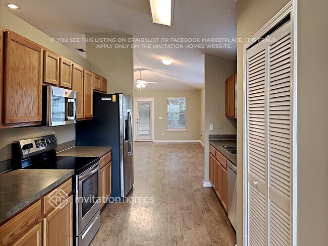 Foto del edificio - 1369 Shootingstar Ln