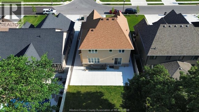 Building Photo - 313 Christine Ave