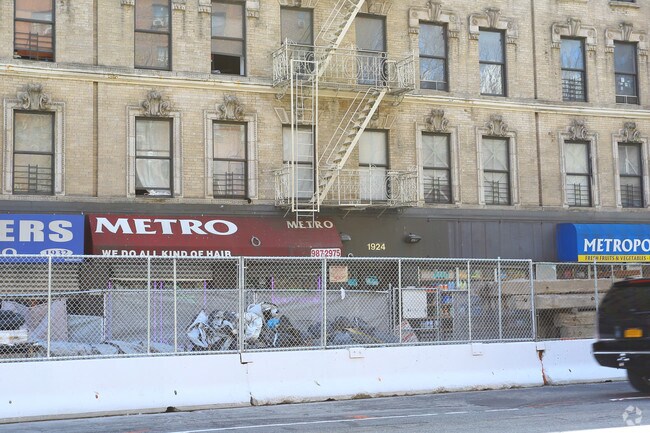 Building Photo - 1924-1926 Second Ave