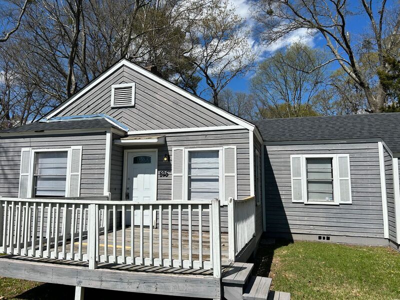 Primary Photo - 525 Selma Rd
