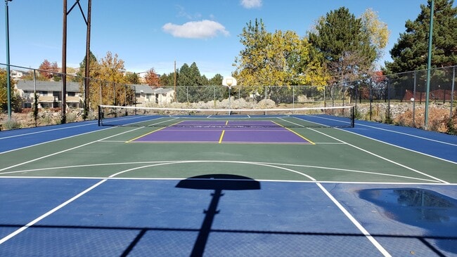 Building Photo - NEWLY REMODELED, SPACIOUS 2 BEDROOM 1 BATH CONDO IN WILDCREEK GARDENS