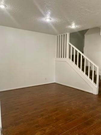 Building Photo - 10261 S Gessner Rd