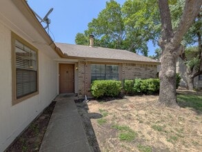 Building Photo - 602 Heritage Hill Dr