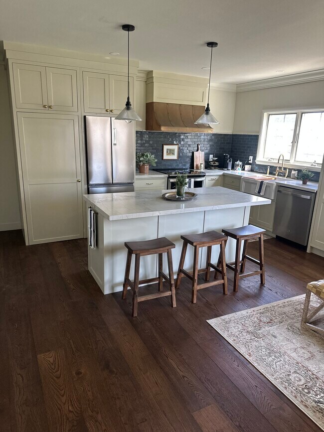 Foto del edificio - 4504 Live Oak Dr