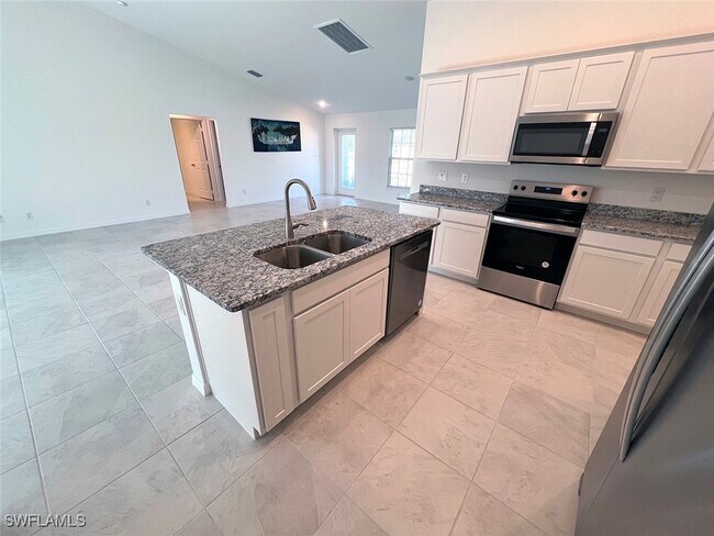 Foto del edificio - 1510 NW 13th Terrace