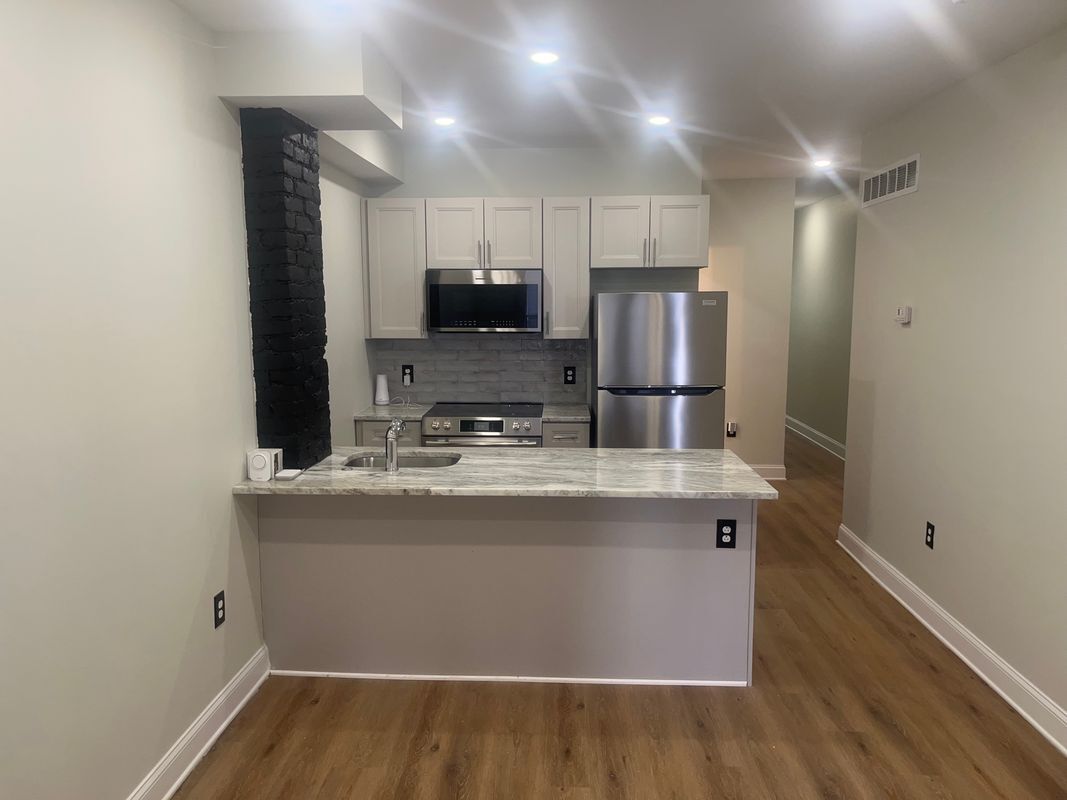 Foto principal - 6034 Walton Ave