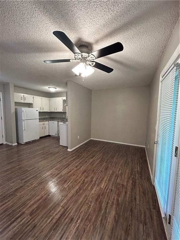 Building Photo - 221 Brooke Lynn Dr