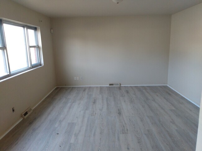 Building Photo - 3329 Tod Ave NW