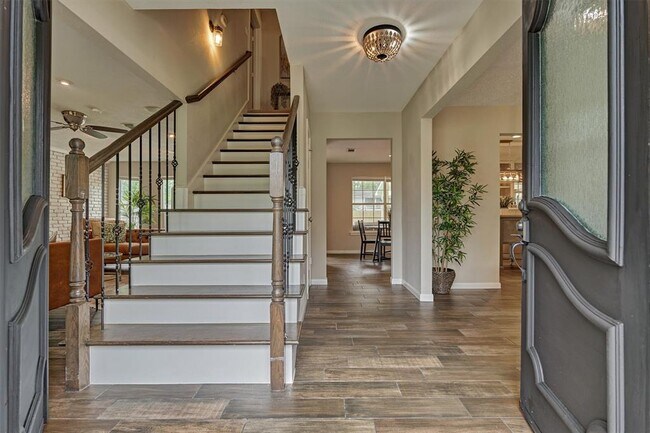 Foto del edificio - 6411 Elmgrove Rd