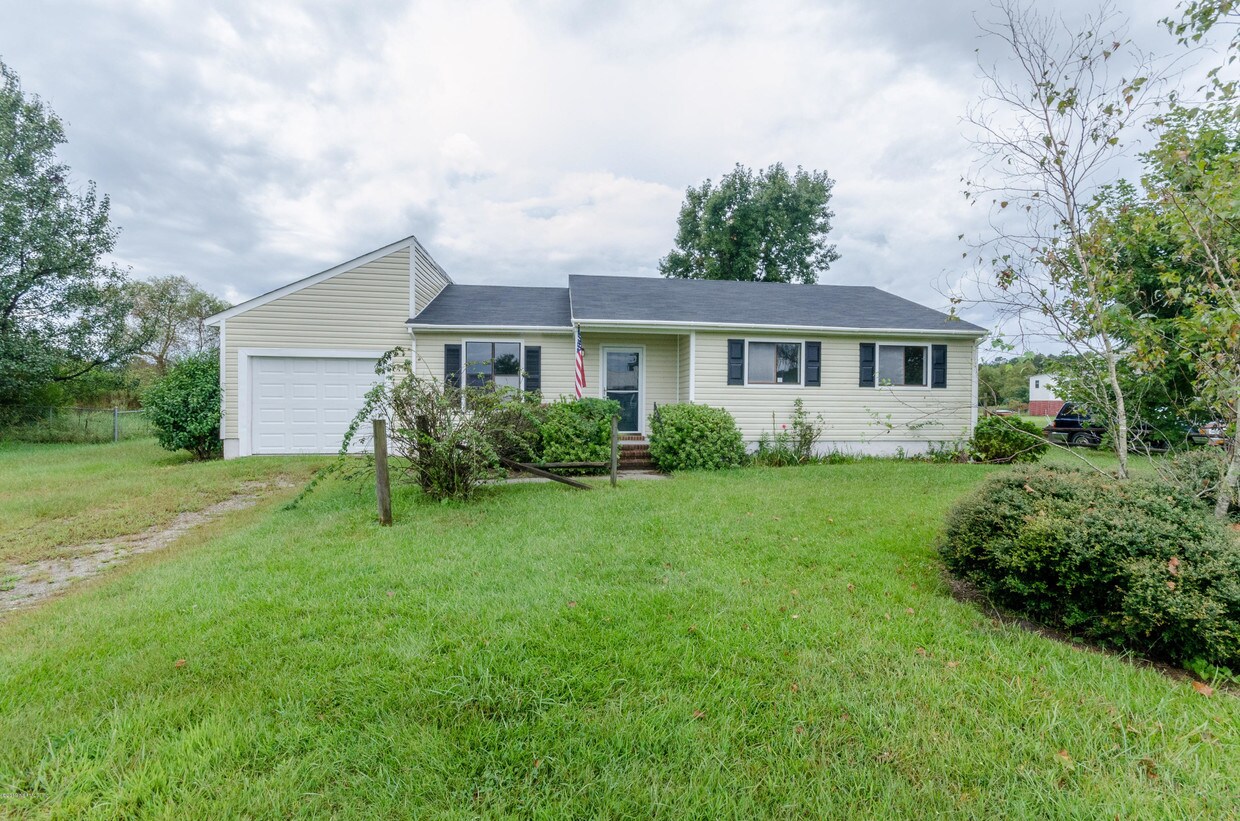 329 Drummer Kellum Rd, Jacksonville, NC 28546 House Rental in Jacksonville, NC