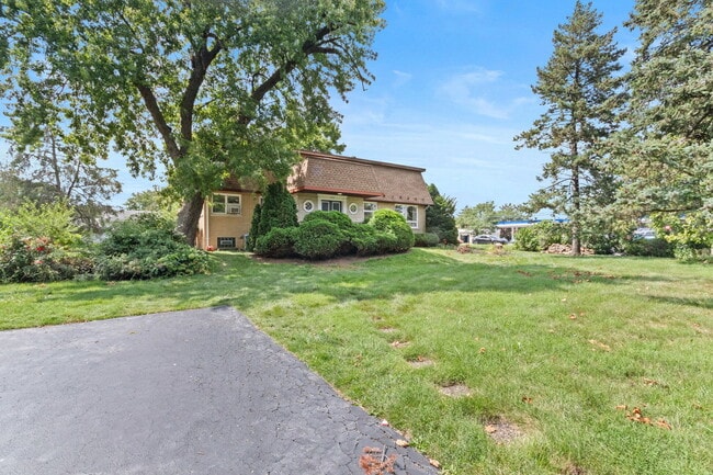 Building Photo - 288 Middaugh Rd