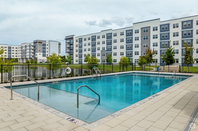 Building Photo - Millenia Park Orlando