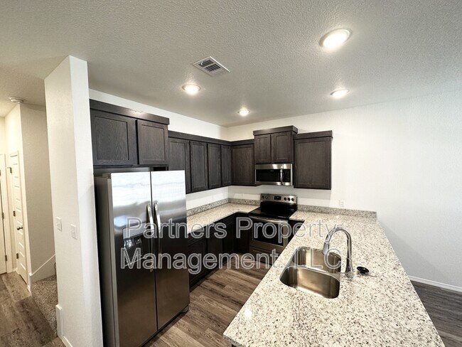 Foto del edificio - 928 S Amarillo Ave