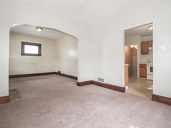 Foto del edificio - 3929 E 41st St