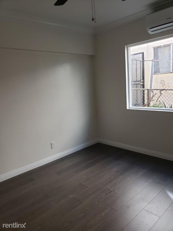 Foto del edificio - 951 N Oxford Ave