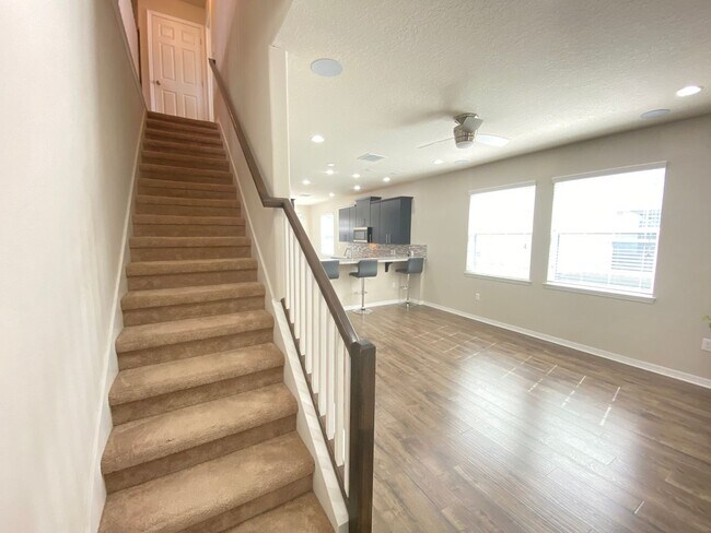 Foto del edificio - 3Bdrm 2.5 Bath 2-Car garage ---- Tapestry ...