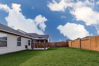 Building Photo - 5422 Dovetail Arbor Trace