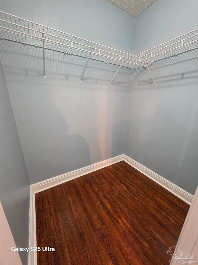 Building Photo - 7042 Plank Dr