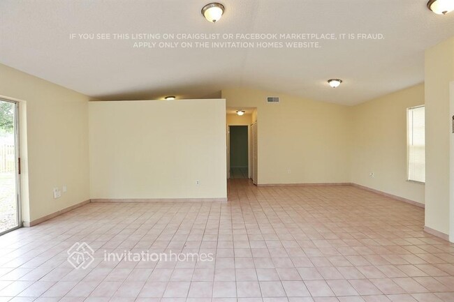 Building Photo - 6572 NW 197th Ln