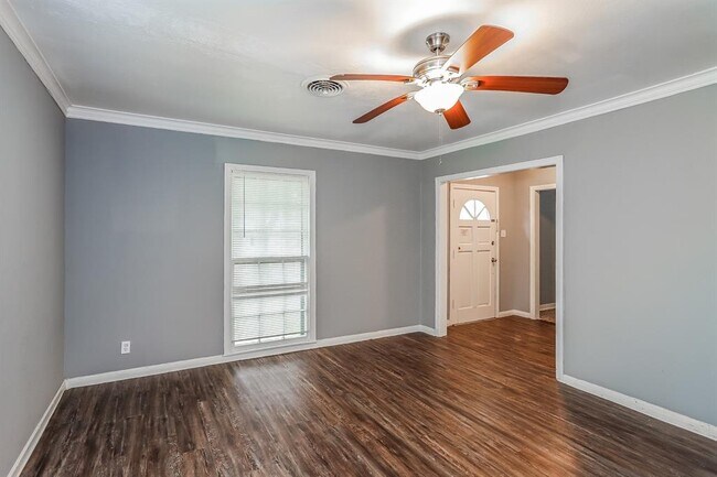 Foto del edificio - 1225 19th Ave N