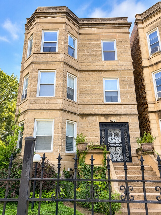 Building Photo - 6321 S Drexel Ave