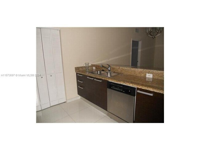 Foto del edificio - 2525 SW 3rd Ave