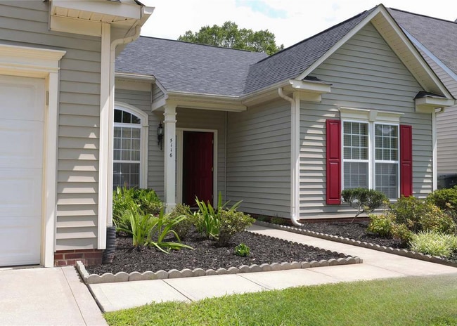 Building Photo - 7802 Hereford St